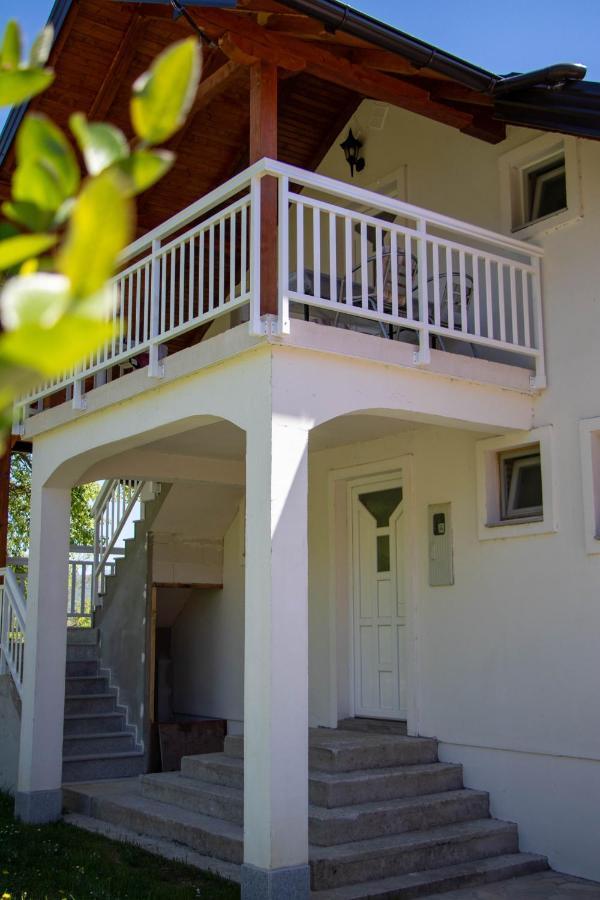 Big Mama'S Apartments Конич Екстериор снимка