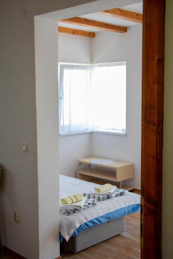 Big Mama'S Apartments Конич Екстериор снимка
