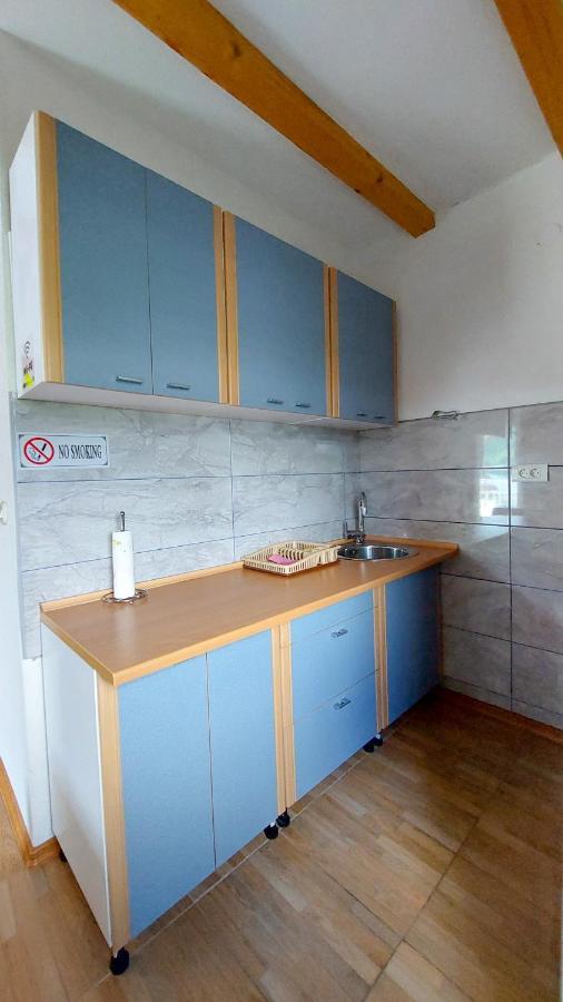 Big Mama'S Apartments Конич Екстериор снимка